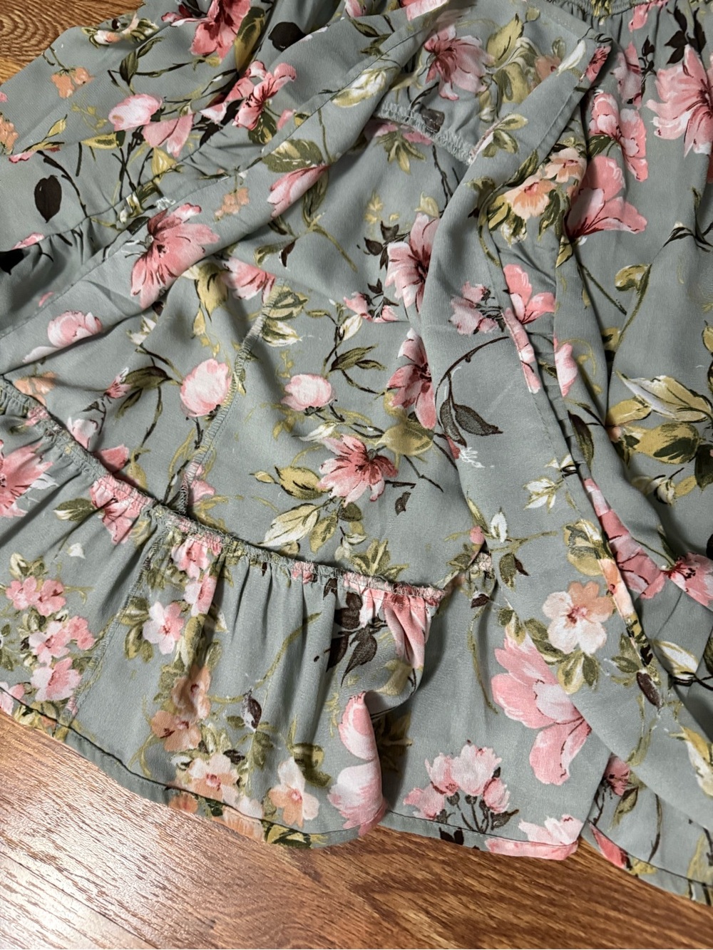 Xhilaration Sage Floral V-Neck Smocked Dress With Ruffled Hem Size XXL - Picture 11 of 12